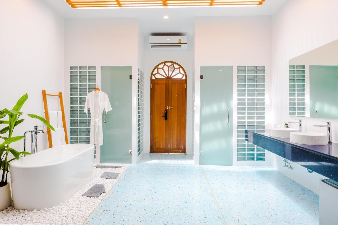 The Elements Boutique House Hotell Phuket Exteriör bild