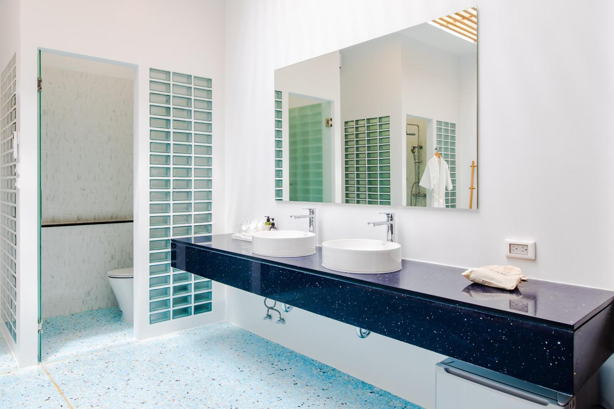 The Elements Boutique House Hotell Phuket Exteriör bild